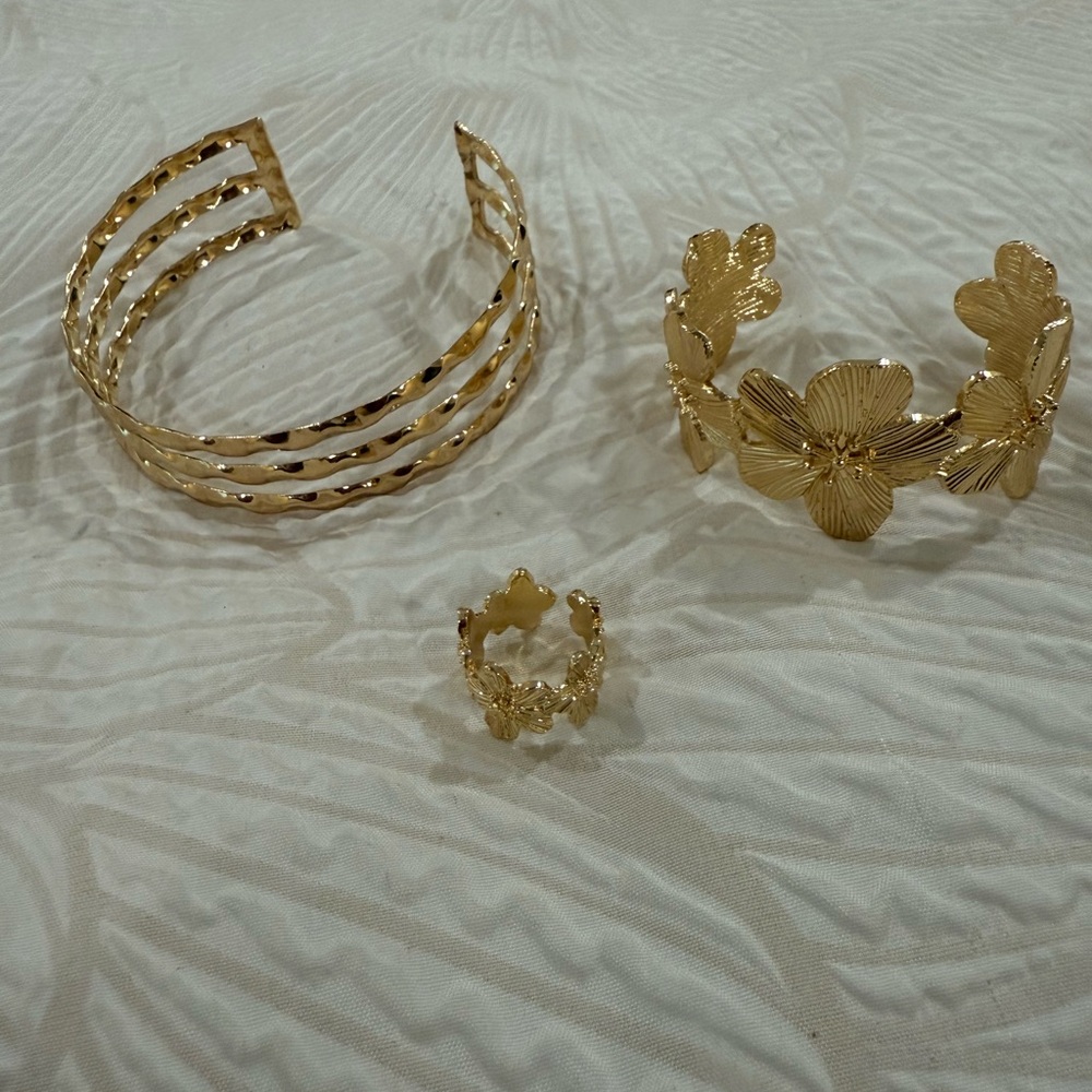 Gold Toned Floral Jewelry Set, Bracelet, ring, arm cuff